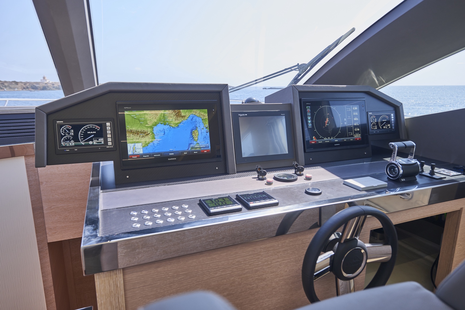 Slide: The Image of Astondoa 66 Flybridge 2021 - 1696848