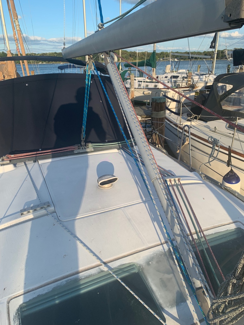 Slide: The Image of Used Sail Monohull for sale 2006 Beneteau Oceanis 343 - SWEET CAROLINE - 4895112