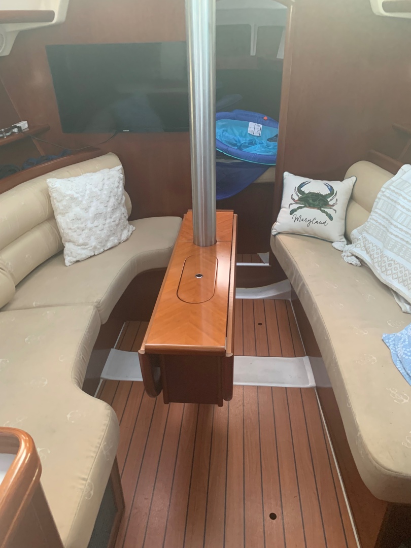 Slide: The Image of Used Sail Monohull for sale 2006 Beneteau Oceanis 343 - SWEET CAROLINE - 4895118