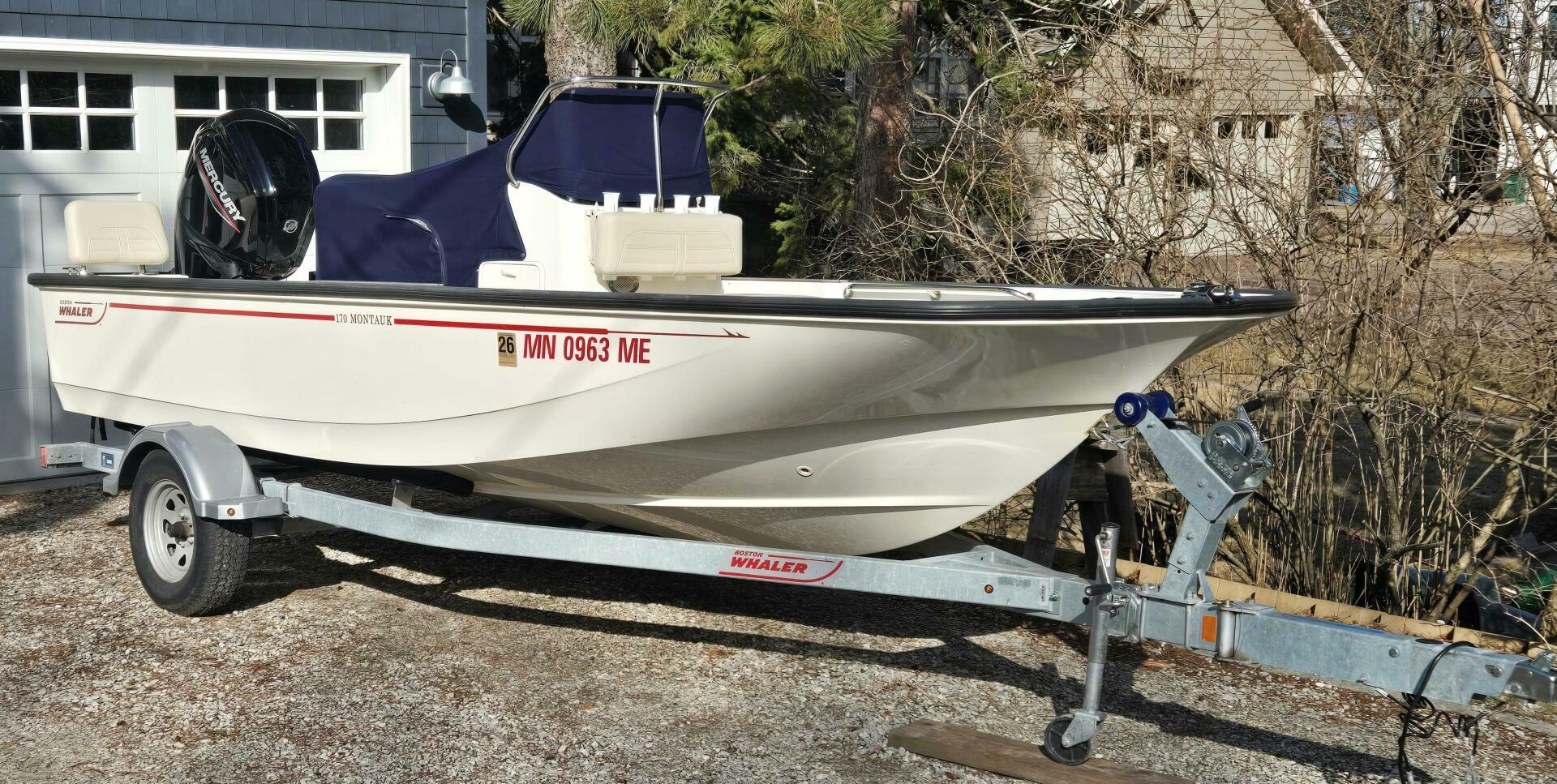 Slide: The Image of Boston Whaler Montauk 170 2021 - 5250581