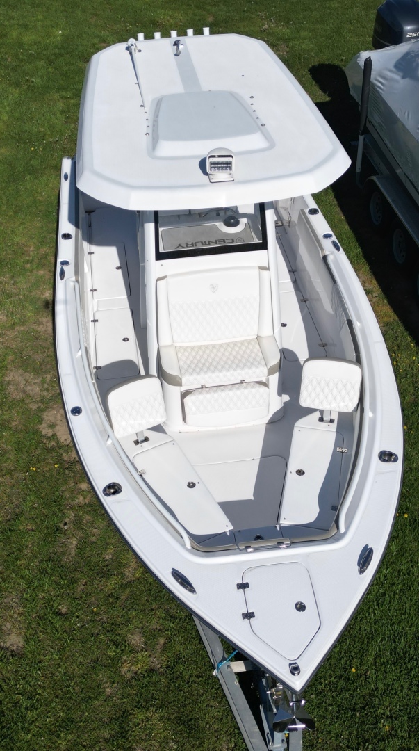 Slide: The Image of Used Power Center Console for sale 2022 Century 2400 CC - CENTURY 2400CC - 4852937