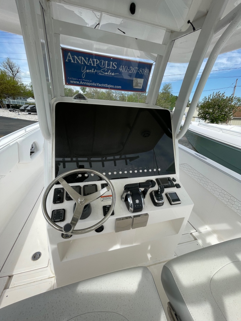 Slide: The Image of Used Power Center Console for sale 2022 Century 2400 CC - CENTURY 2400CC - 4895275