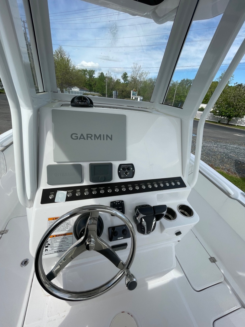 Slide: The Image of Used Power Center Console for sale 2022 Century 2400 CC - CENTURY 2400CC - 4895278
