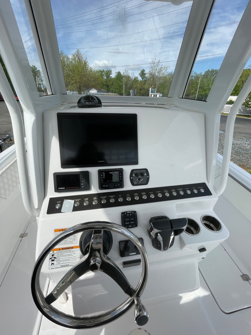 Slide: The Image of Used Power Center Console for sale 2022 Century 2400 CC - CENTURY 2400CC - 4895279