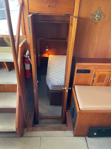 Slide: The Image of Cooper PROWLER AFT CABIN 1991 - 20
