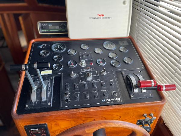 Slide: The Image of Cooper PROWLER AFT CABIN 1991 - 24