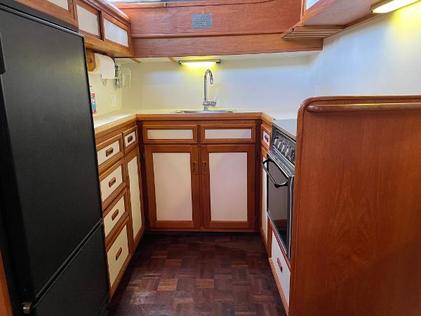 Slide: The Image of Cooper PROWLER AFT CABIN 1991 - 26