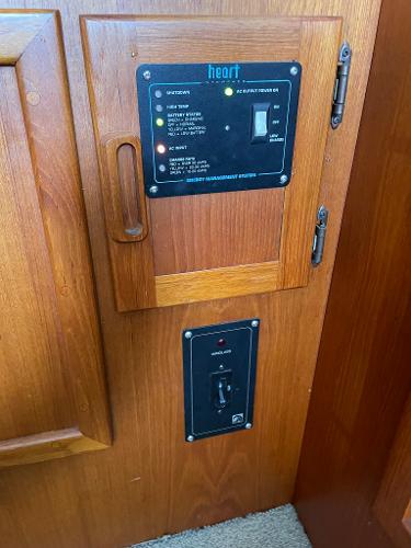 Slide: The Image of Cooper PROWLER AFT CABIN 1991 - 30