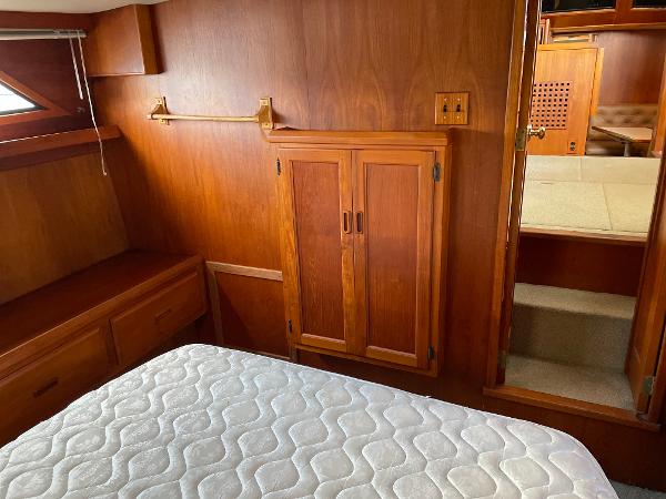 Slide: The Image of Cooper PROWLER AFT CABIN 1991 - 41