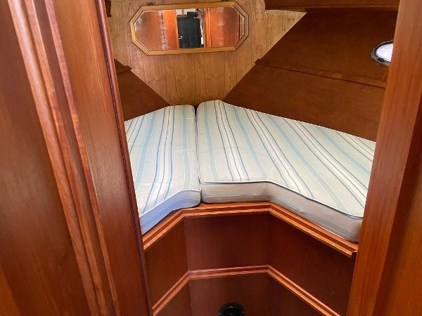 Slide: The Image of Cooper PROWLER AFT CABIN 1991 - 46