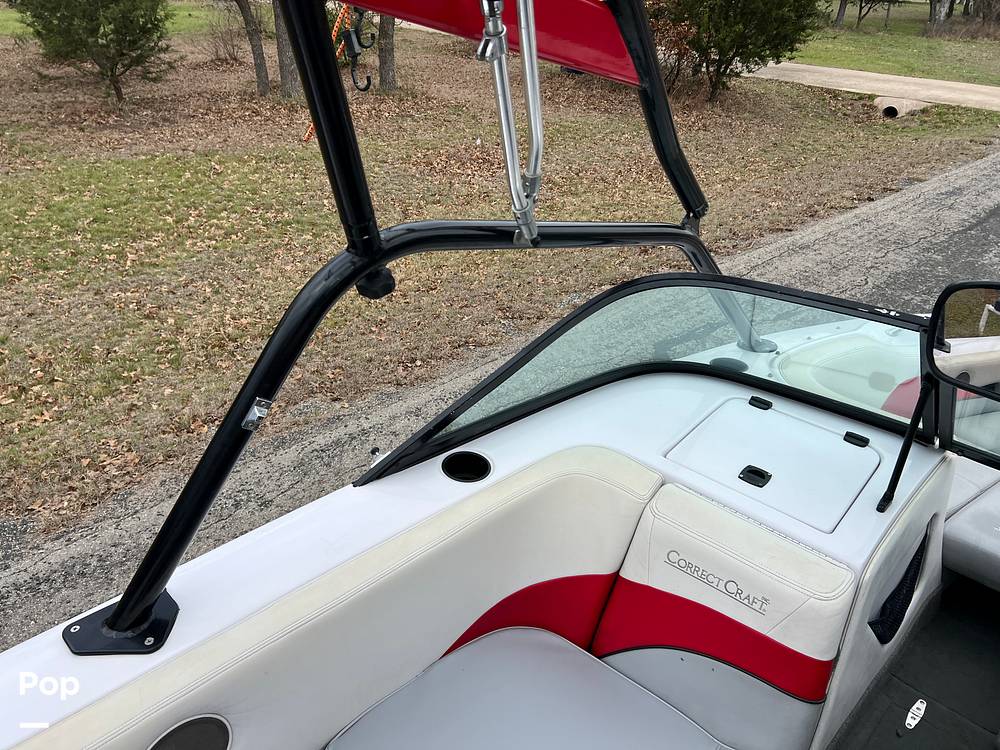 Slide: The Image of Correct Craft Nautique Super Sport 1999 - 15218986