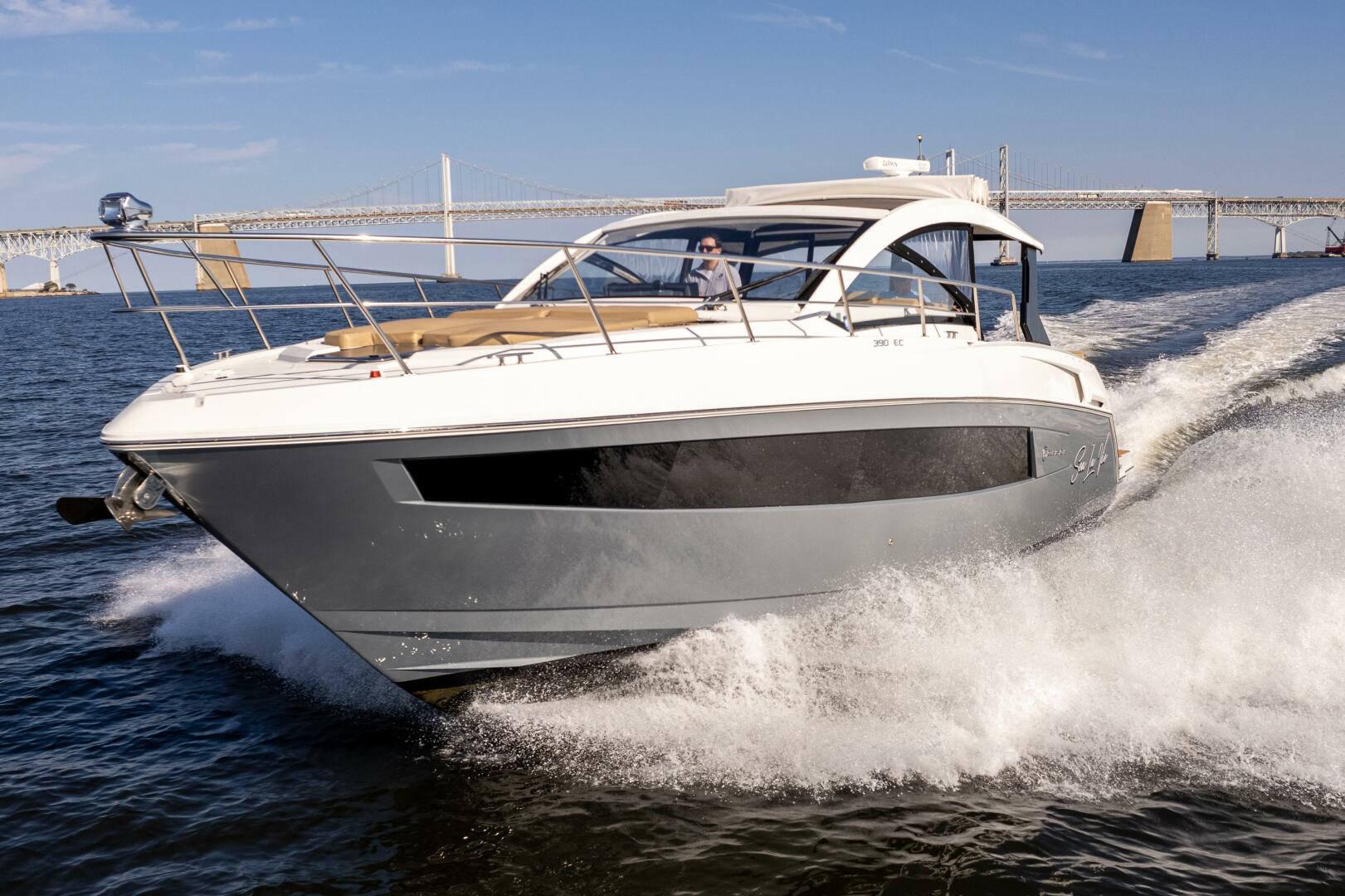 Slide: The Image of Cruisers Yachts 390 Express Coupe 2017 - 4791907