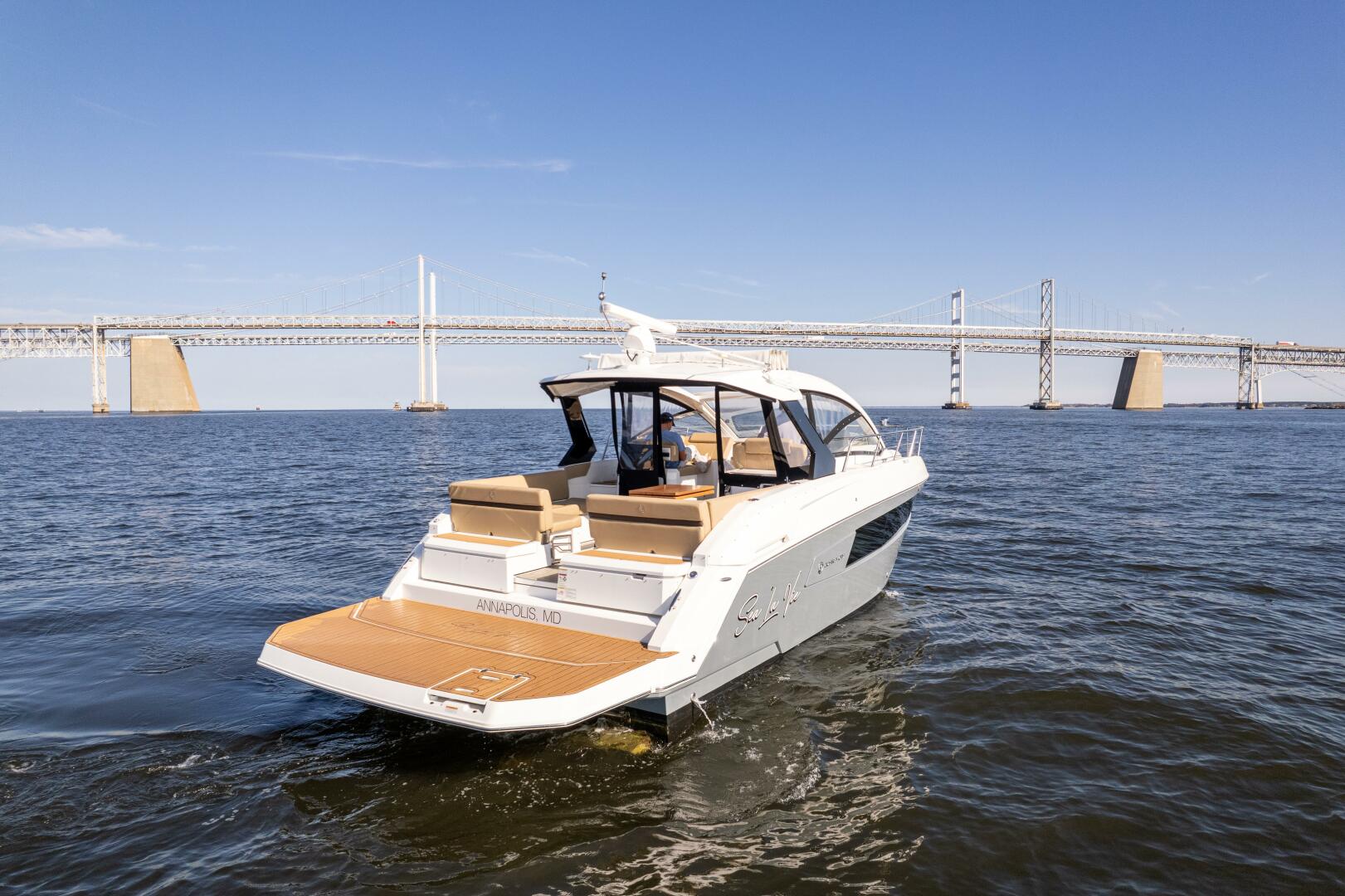 Slide: The Image of Cruisers Yachts 390 Express Coupe 2017 - 4792245