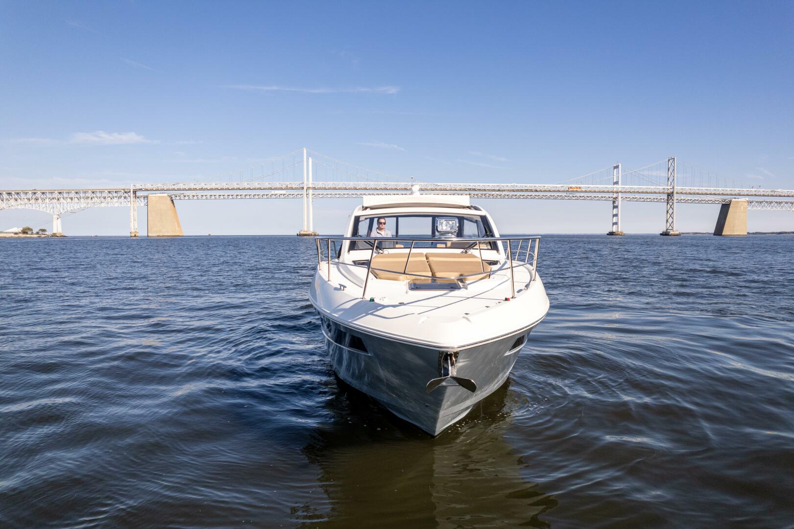 Slide: The Image of Cruisers Yachts 390 Express Coupe 2017 - 4792253