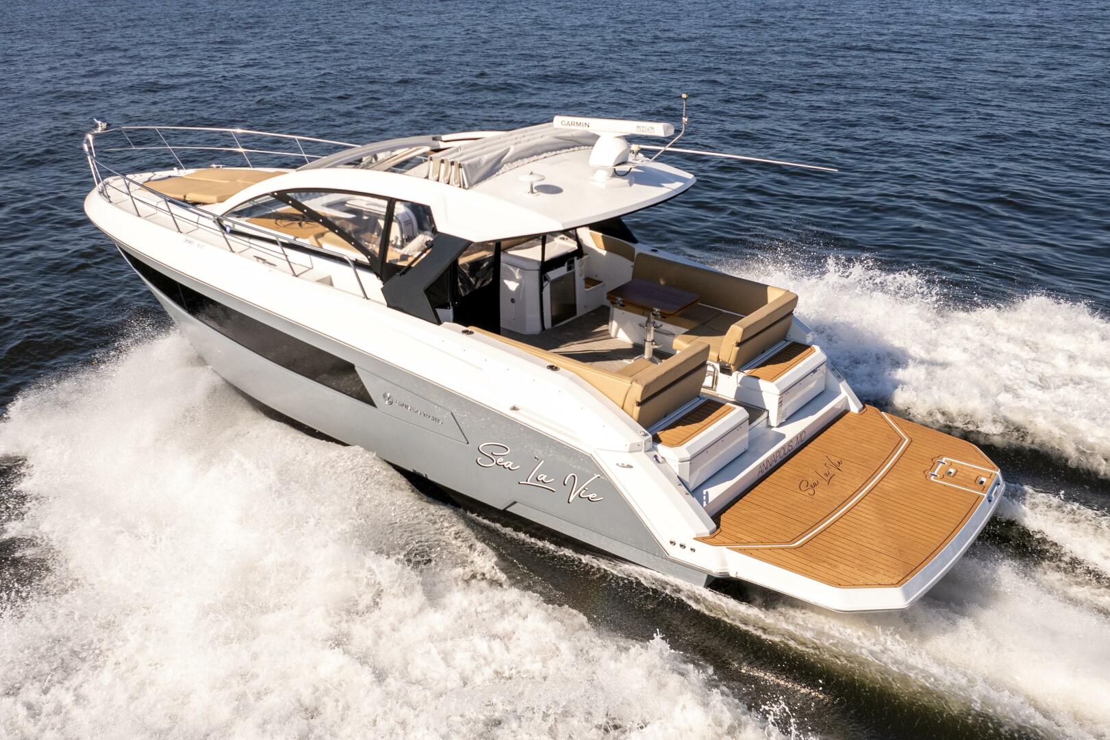 Slide: The Image of Cruisers Yachts 390 Express Coupe 2017 - 4792266