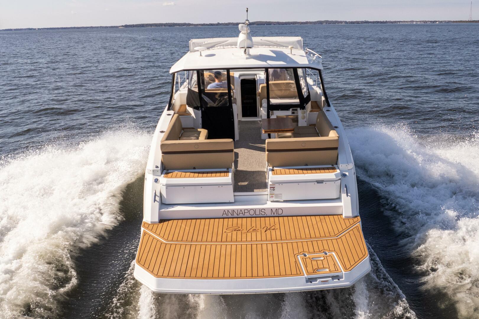 Slide: The Image of Cruisers Yachts 390 Express Coupe 2017 - 4792271