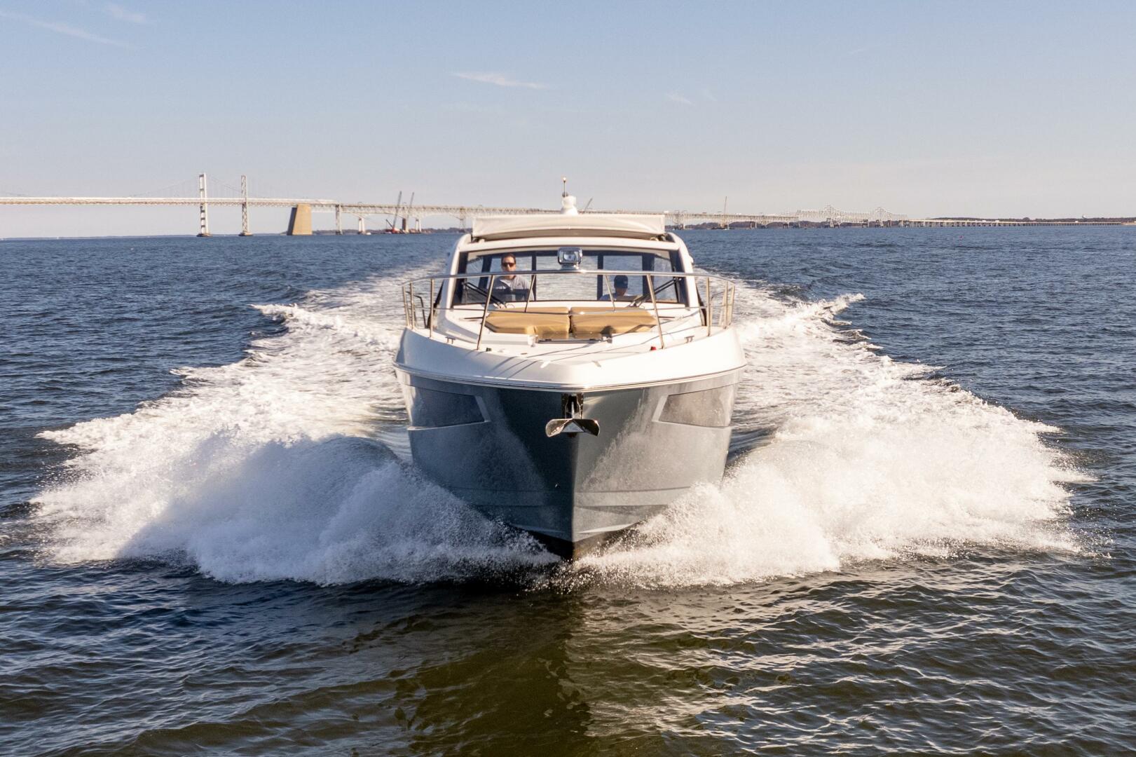 Slide: The Image of Cruisers Yachts 390 Express Coupe 2017 - 4792272