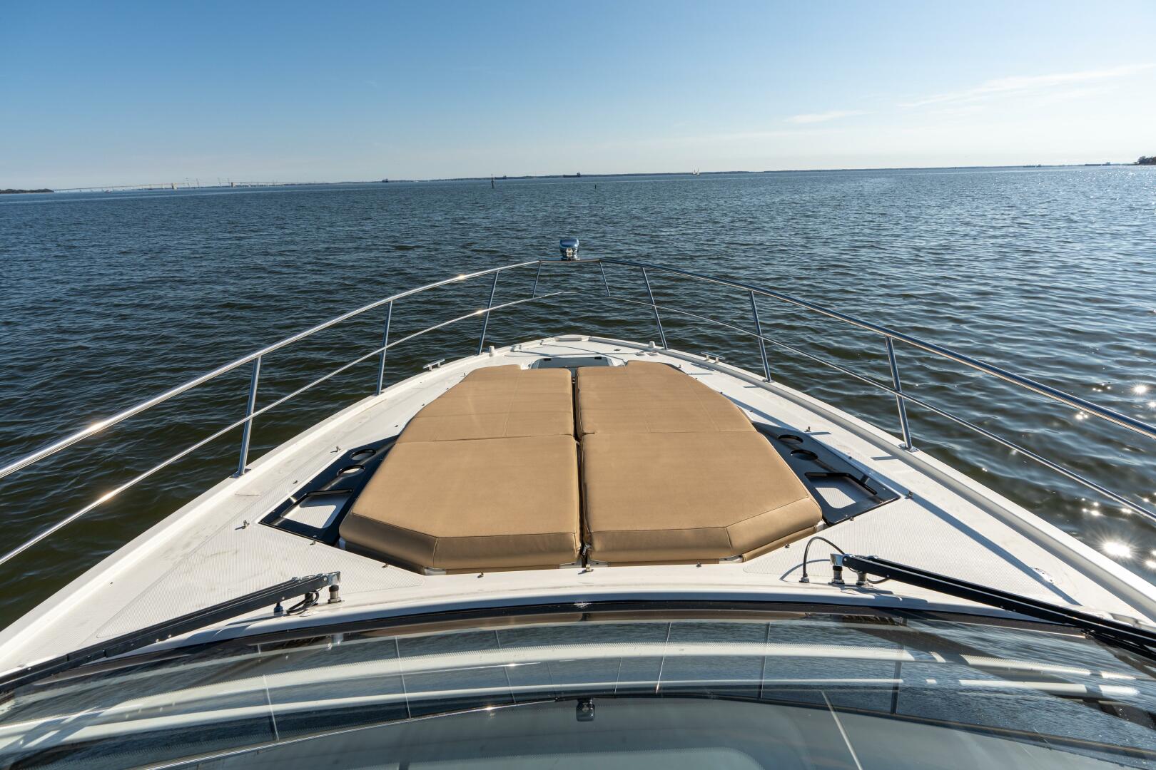 Slide: The Image of Cruisers Yachts 390 Express Coupe 2017 - 4792303