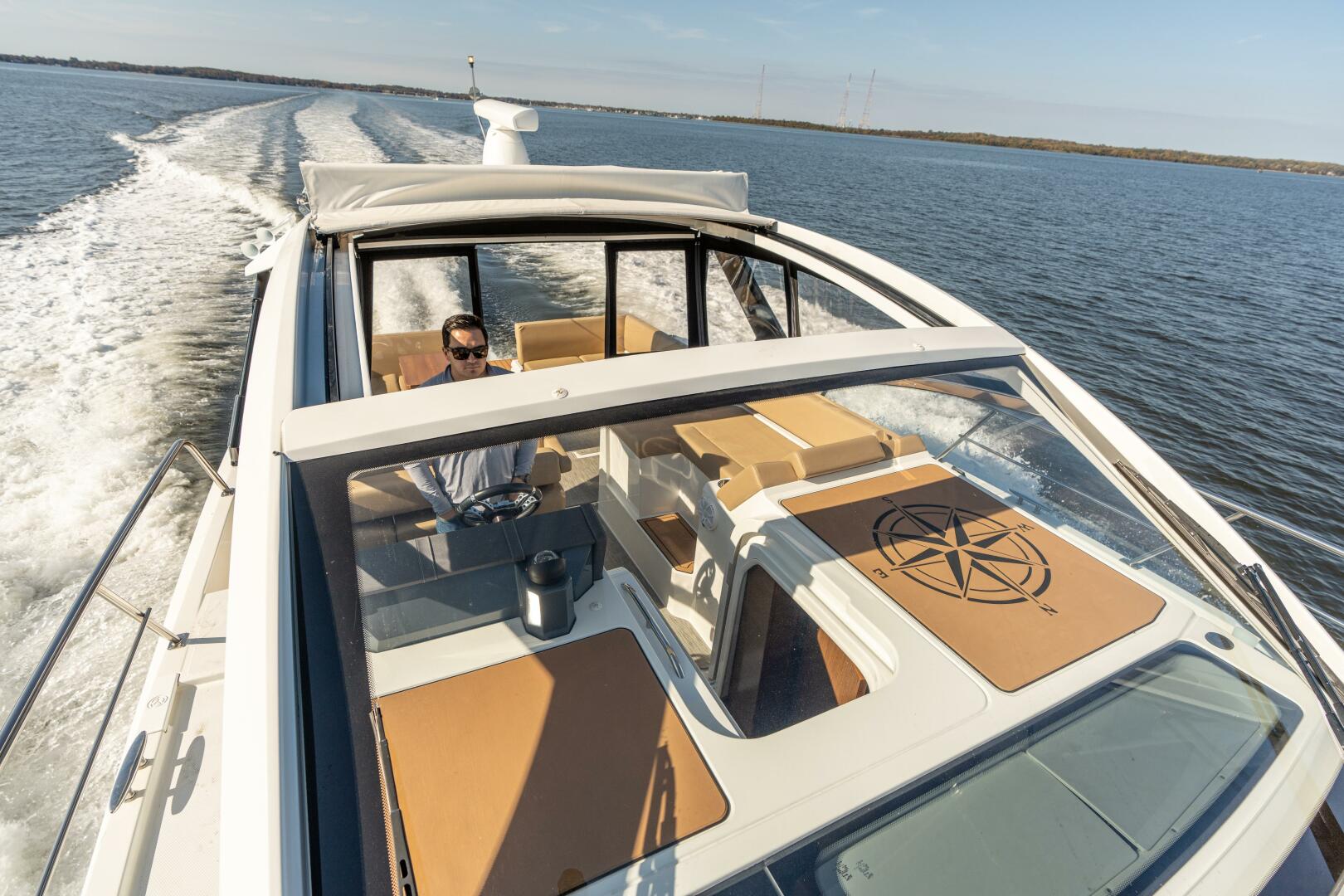 Slide: The Image of Cruisers Yachts 390 Express Coupe 2017 - 4792306