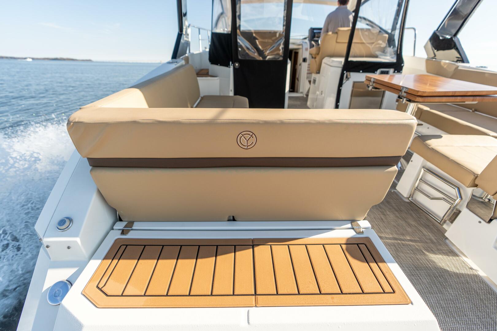 Slide: The Image of Cruisers Yachts 390 Express Coupe 2017 - 4792375