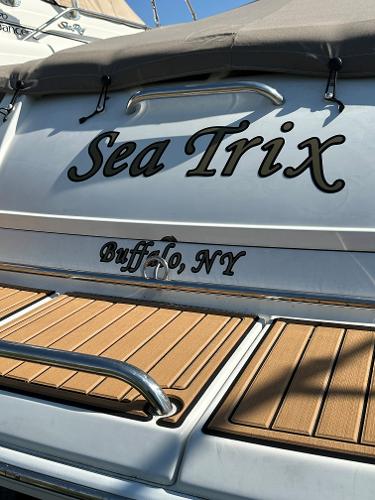 Slide: The Image of Back view of 2000 Formula 280 SS boat named Sea Trix in Buffalo, NY. - 17