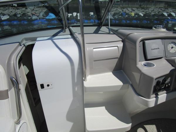 Slide: The Image of Interior view of 2000 Formula 280 SS boat with Garmin navigation system. - 8