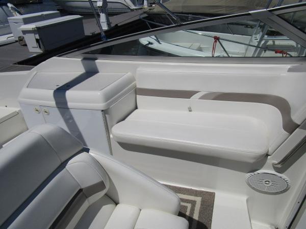 Slide: The Image of Interior seating of a 2000 Formula 280 SS boat with white upholstery. - 9