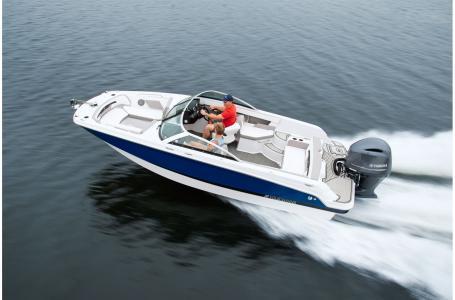 Slide: The Image of 2020 Four Winns HD 200 OB boat cruising on water. - 15