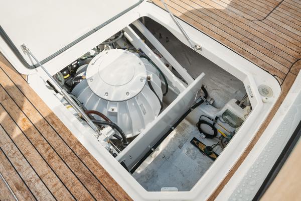 Slide: The Image of Hatteras 59 Ziggy - Exterior Cockpit - 19