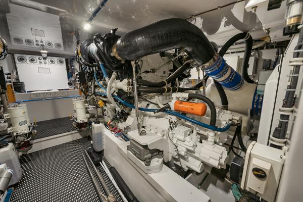 Slide: The Image of Hatteras 59 Ziggy - Engine Room - 36