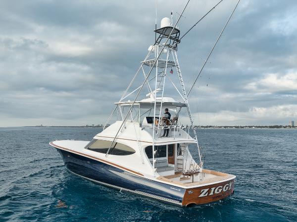 Slide: The Image of Hatteras 59 Ziggy - Exterior Profile - 43