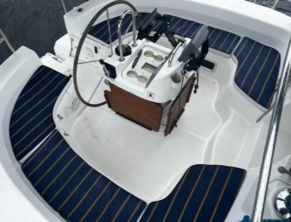 Slide: The Image of HUNTER 410 - 13