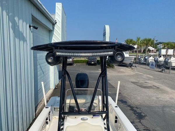Slide: The Image of 2011 Mako 2201 Inshore boat with T-top and LED light bar. - 4
