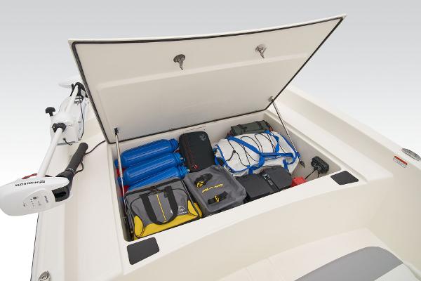 Slide: The Image of Mako Pro Skiff 17 CC 2024 - 16