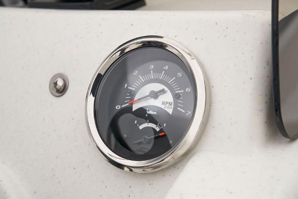 Slide: The Image of Mako Pro Skiff 17 CC 2024 - 25