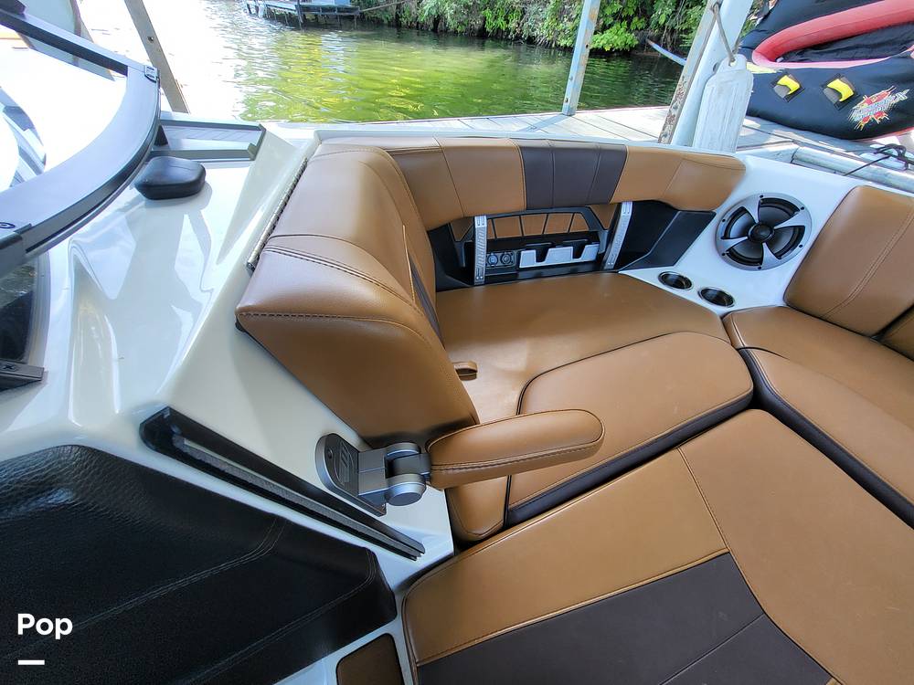 Slide: The Image of Malibu Wakesetter 23 MXZ 2020 - 14635289
