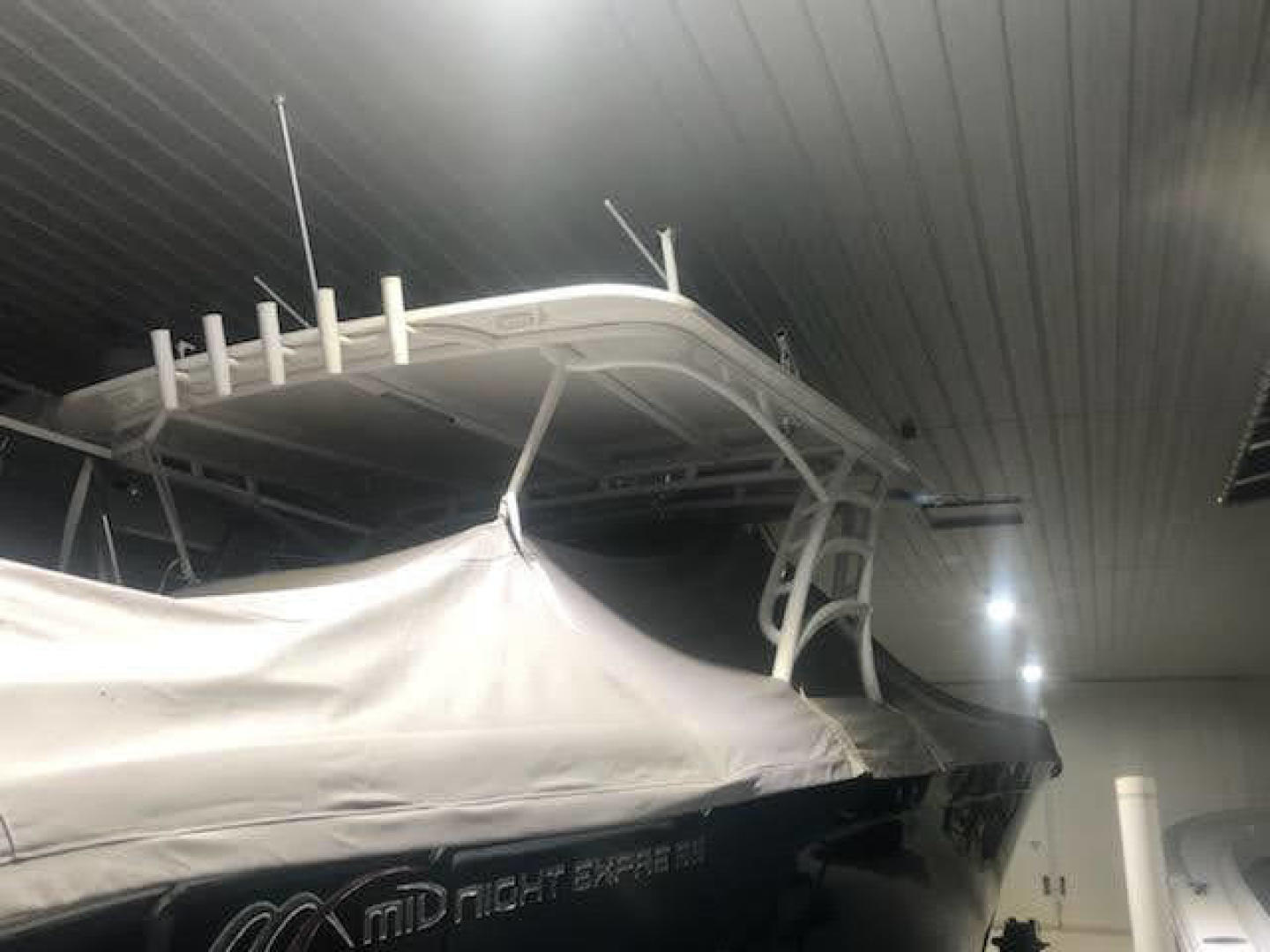 Slide: The Image of Midnight Express 39 Cuddy 2019 - 1600164