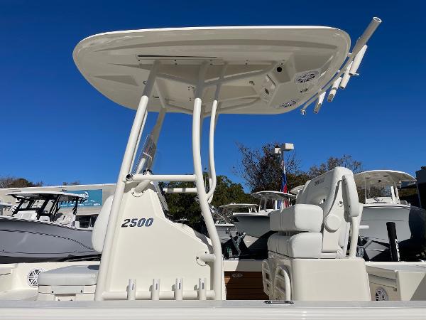 Slide: The Image of 2024 Pathfinder 2500 Hybrid boat with T-top and seating. - 8