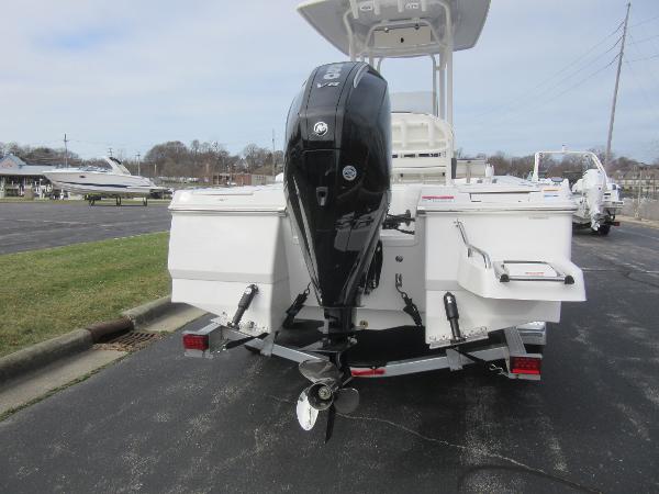 Slide: The Image of 2024 Robalo 226 Cayman boat rear view with outboard motor. - 5