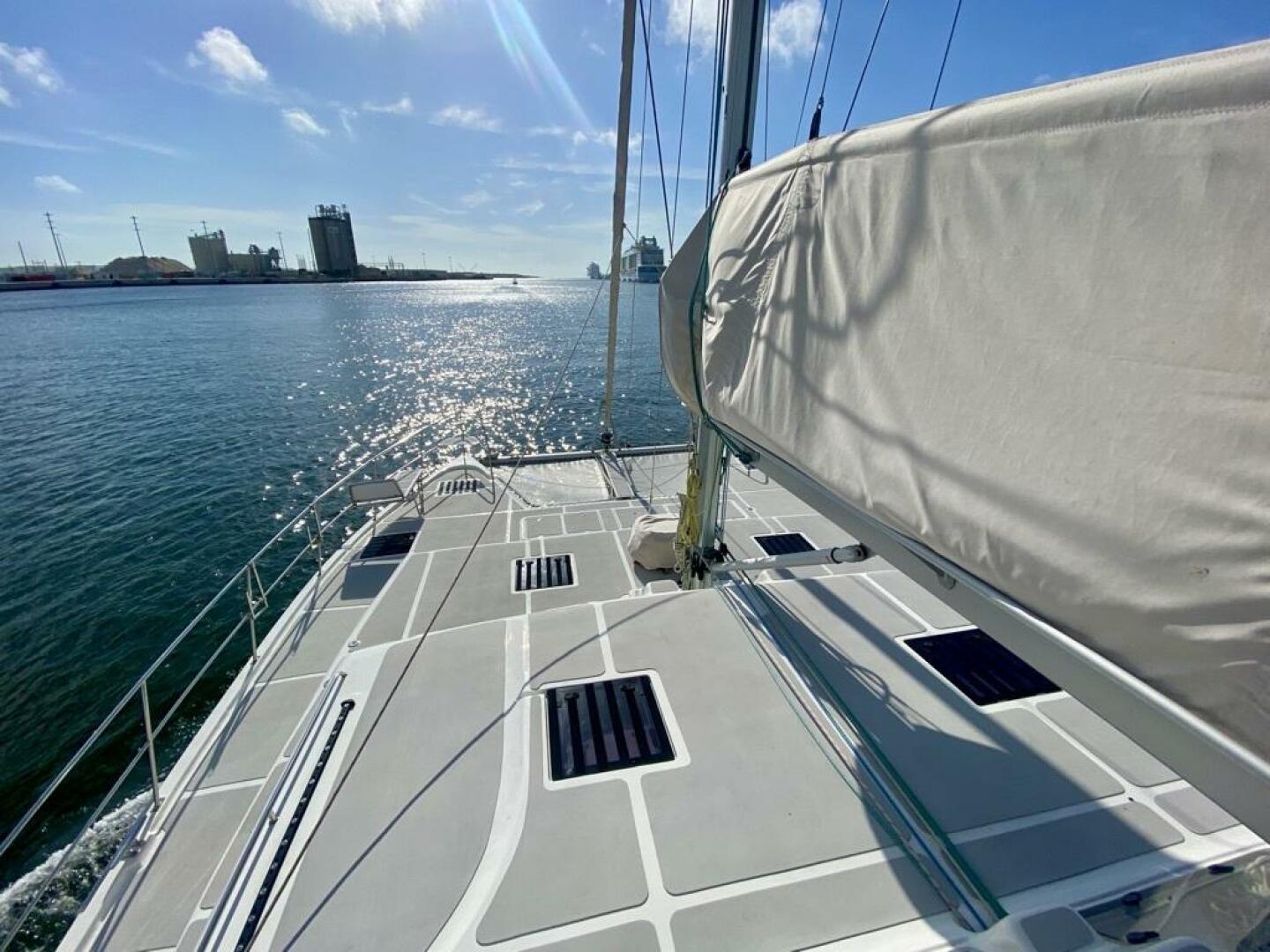 Slide: The Image of 2019 Royal Cape 530 Majestic "Walk About" - 3880139