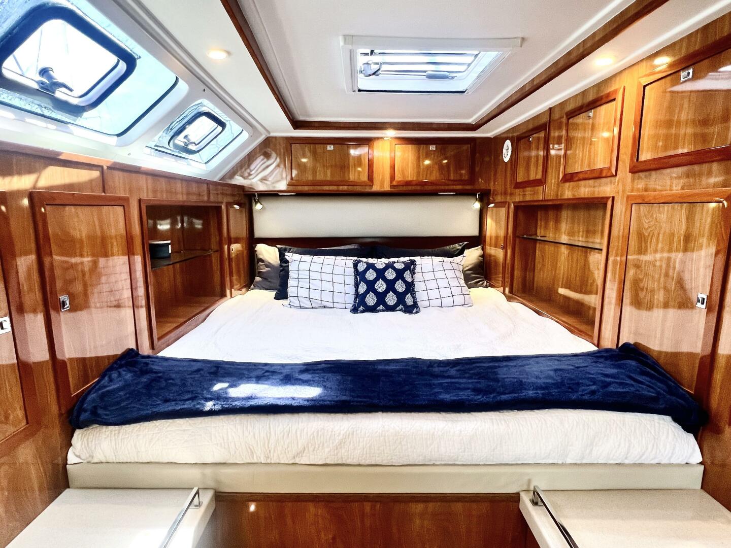 Slide: The Image of Royal Cape Catamarans 530 2019 - 3908072