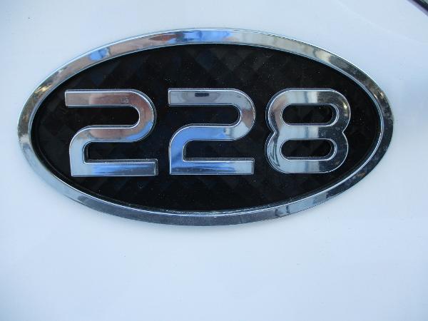 Slide: The Image of 2024 Sea Pro 228 DLX Bay model emblem - 20