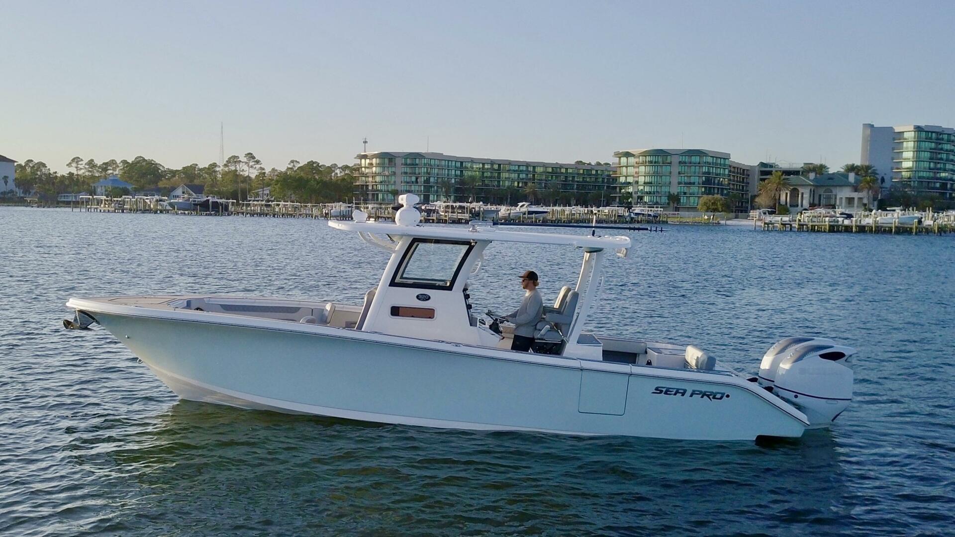 Slide: The Image of Sea Pro 320 DLX 2021 - 4270602
