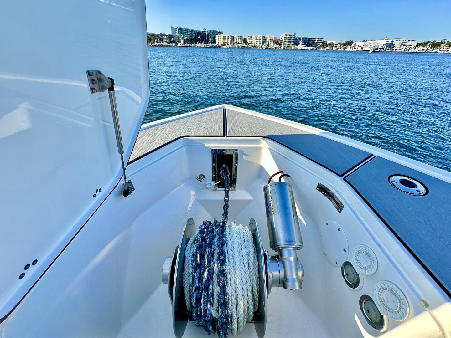 Slide: The Image of Sea Pro 320 DLX 2021 - 4270633