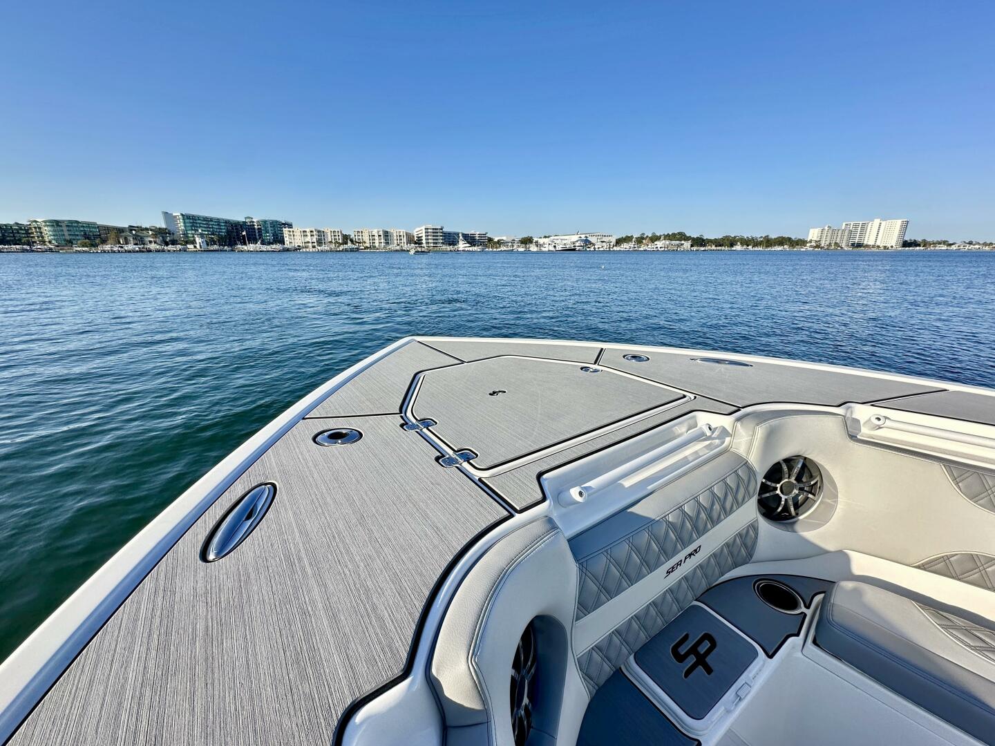 Slide: The Image of Sea Pro 320 DLX 2021 - 4270635