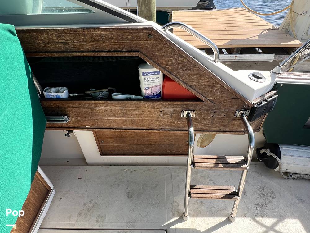 Slide: The Image of Sea Ray 300 Weekender 1989 - 13541874