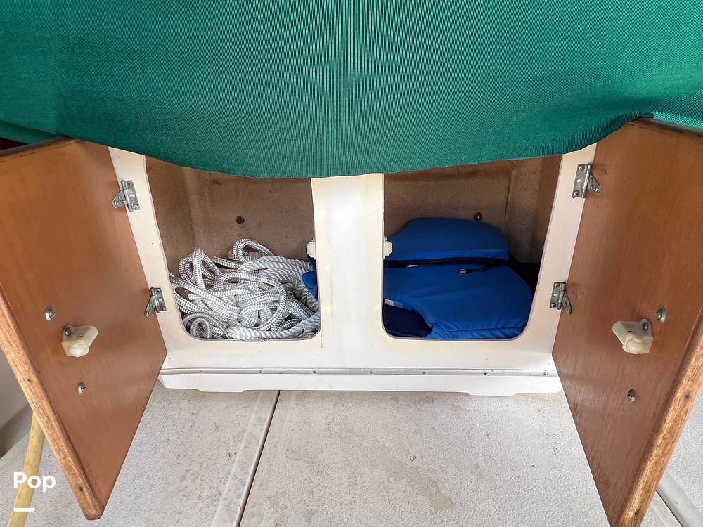 Slide: The Image of Sea Ray 300 Weekender 1989 - 13541879