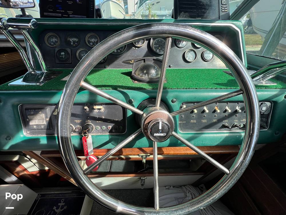Slide: The Image of Sea Ray 300 Weekender 1989 - 13541894
