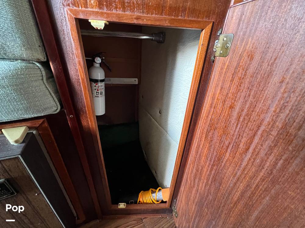 Slide: The Image of Sea Ray 300 Weekender 1989 - 13541975