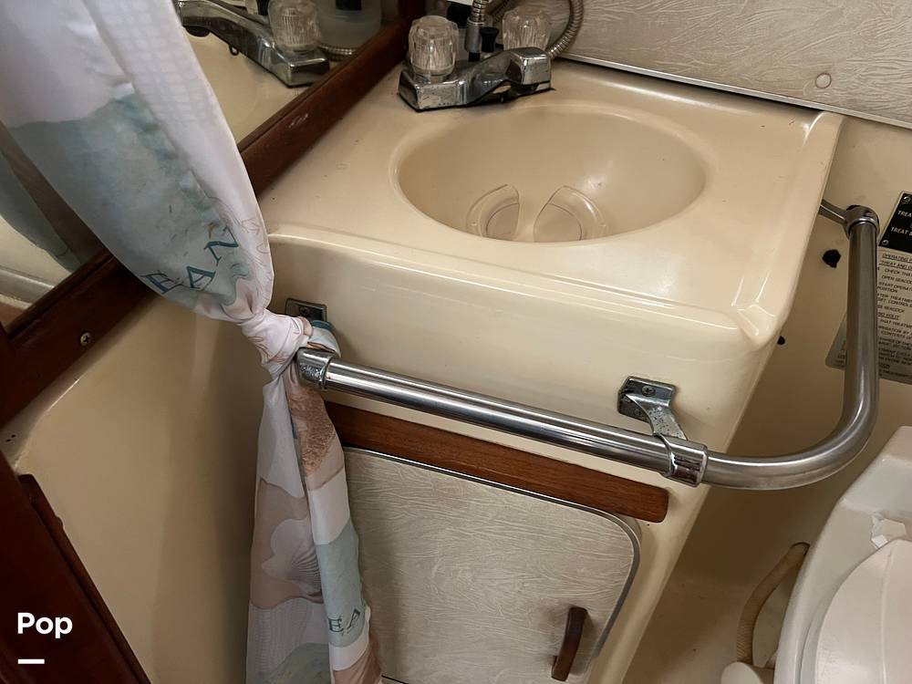Slide: The Image of Sea Ray 300 Weekender 1989 - 13541981